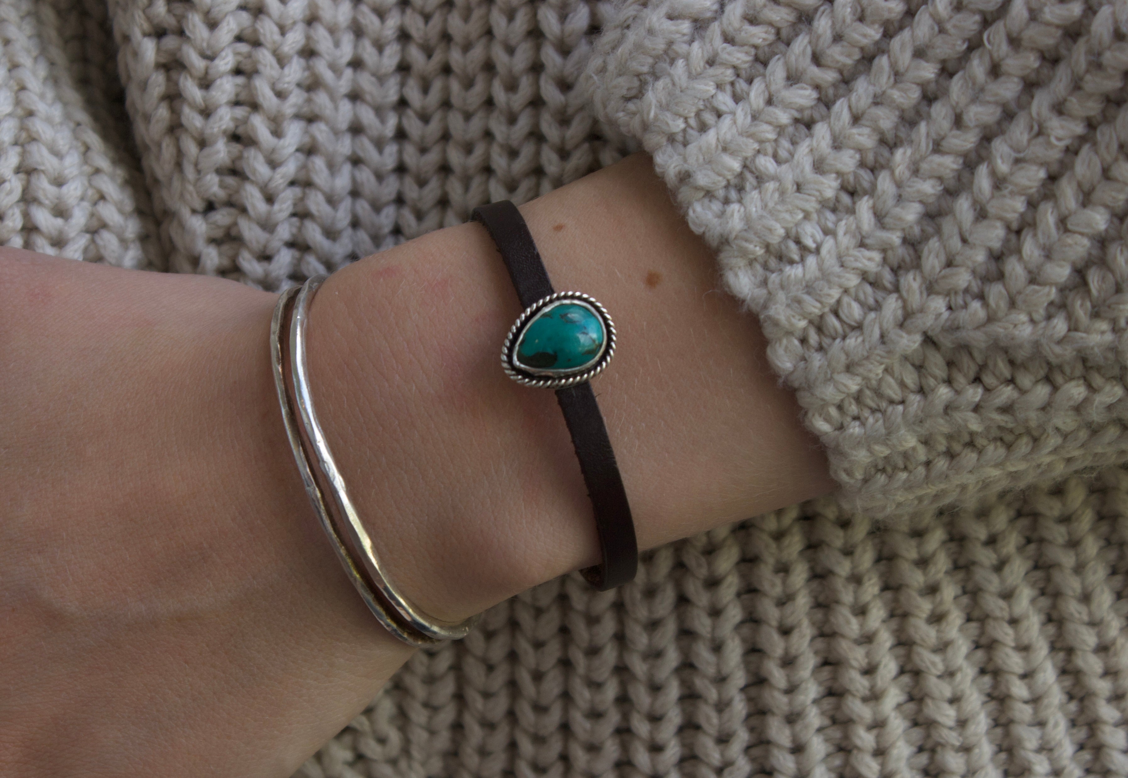 Turquoise leather bracelet