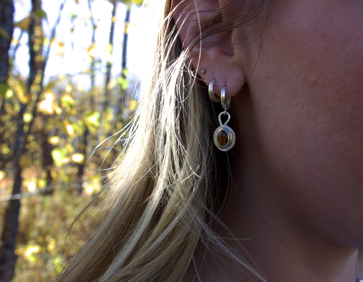 Tigers Eye Huggies