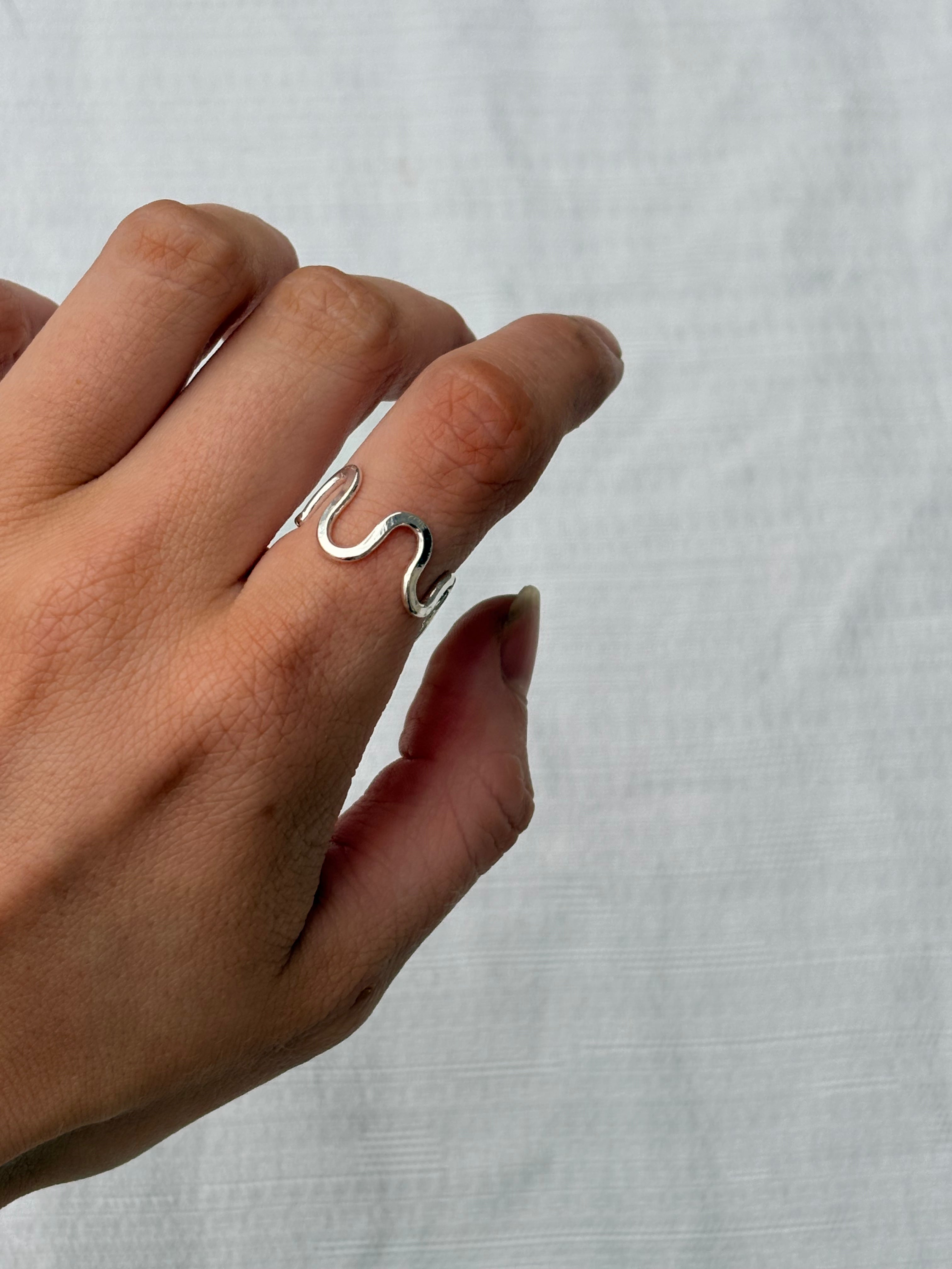 Wavy Ring size 6.5